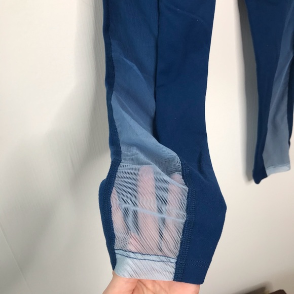 SOLD ❌ Beyond Yoga Mesh Ombre Leggings - Picture 5 of 6